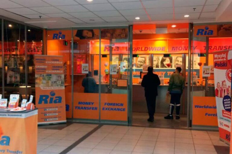 Ria Money Transfer in Midtown Toronto – BATIS Currency Exchange-Yonge & Eglinton