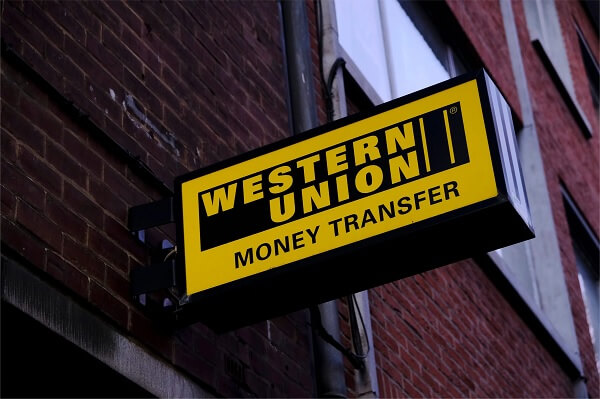 Western Union Money Transfer in Midtown Toronto